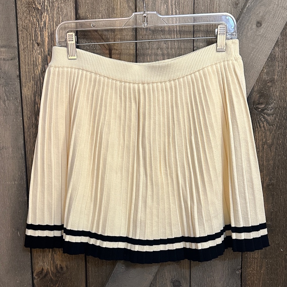 Callie Mac Ivory Black Stripe Hem Knit Pleated Preppy Skort Size Large